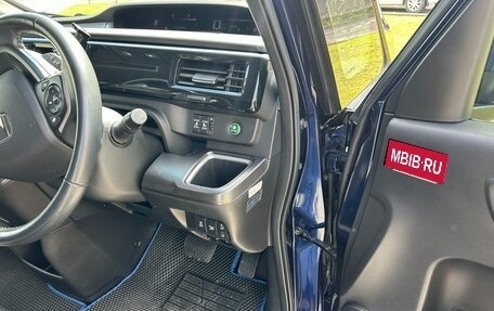 Honda Stepwgn IV, 2018 год, 3 299 000 рублей, 27 фотография
