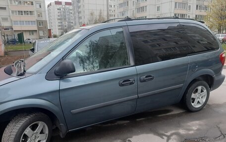 Dodge Caravan IV, 2004 год, 520 000 рублей, 2 фотография