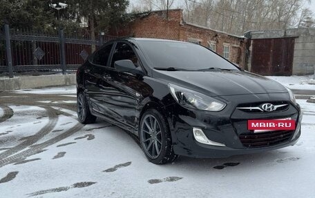 Hyundai Solaris II рестайлинг, 2011 год, 750 000 рублей, 2 фотография