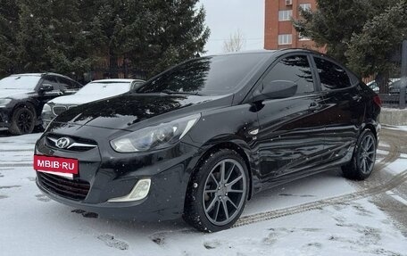 Hyundai Solaris II рестайлинг, 2011 год, 750 000 рублей, 6 фотография