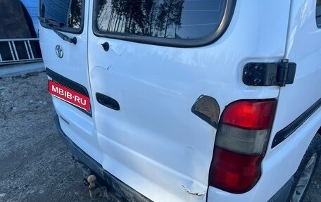 Toyota HiAce, 2002 год, 1 000 000 рублей, 7 фотография