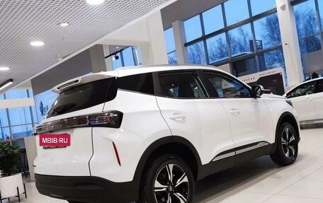 Chery Tiggo 4 I рестайлинг, 2025 год, 2 420 000 рублей, 5 фотография