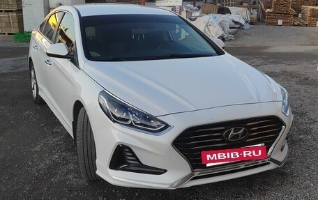 Hyundai Sonata VIII, 2019 год, 1 940 000 рублей, 2 фотография