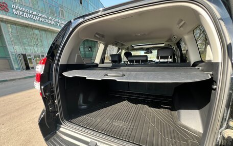 Toyota Land Cruiser Prado 150 рестайлинг 2, 2017 год, 4 980 000 рублей, 29 фотография