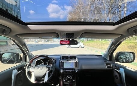 Toyota Land Cruiser Prado 150 рестайлинг 2, 2017 год, 4 980 000 рублей, 9 фотография