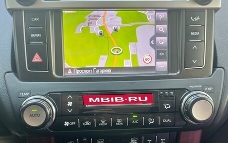 Toyota Land Cruiser Prado 150 рестайлинг 2, 2017 год, 4 980 000 рублей, 12 фотография