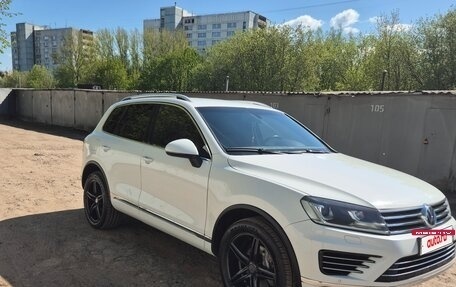Volkswagen Touareg III, 2015 год, 2 490 000 рублей, 3 фотография