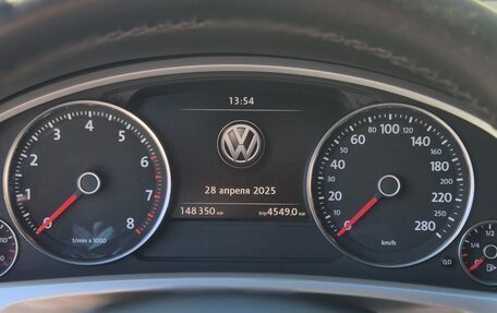 Volkswagen Touareg III, 2015 год, 2 490 000 рублей, 15 фотография