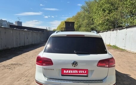 Volkswagen Touareg III, 2015 год, 2 490 000 рублей, 7 фотография