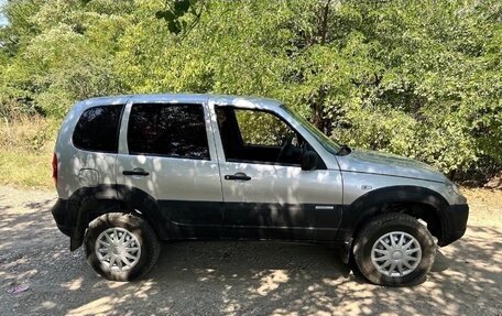 Chevrolet Niva I рестайлинг, 2012 год, 380 000 рублей, 13 фотография