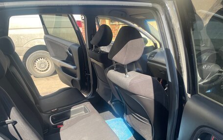 Honda Stream II, 2012 год, 1 530 000 рублей, 11 фотография