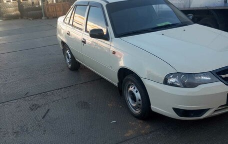 Daewoo Nexia I рестайлинг, 2011 год, 375 000 рублей, 2 фотография