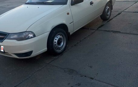 Daewoo Nexia I рестайлинг, 2011 год, 375 000 рублей, 3 фотография