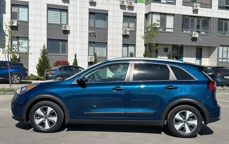 KIA Niro I, 2018 год, 1 797 000 рублей, 10 фотография