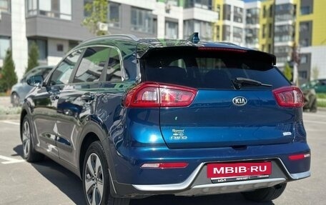 KIA Niro I, 2018 год, 1 797 000 рублей, 6 фотография