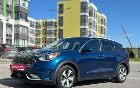 KIA Niro I, 2018 год, 1 797 000 рублей, 4 фотография