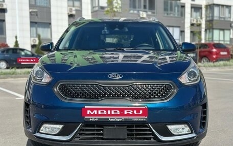 KIA Niro I, 2018 год, 1 797 000 рублей, 12 фотография