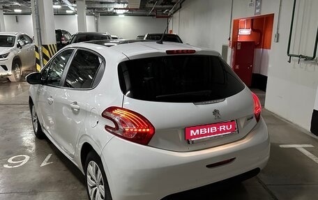 Peugeot 208 II, 2013 год, 620 000 рублей, 3 фотография