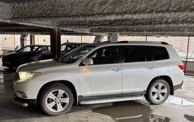 Toyota Highlander III, 2011 год, 2 100 000 рублей, 1 фотография