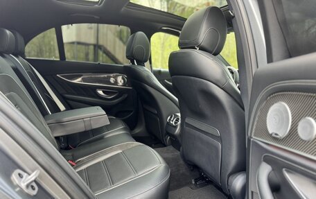Mercedes-Benz E-Класс AMG, 2018 год, 6 590 000 рублей, 23 фотография