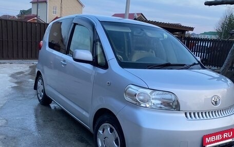 Toyota Porte II, 2005 год, 650 000 рублей, 2 фотография