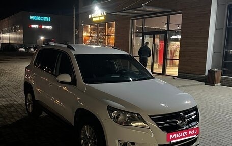 Volkswagen Tiguan I, 2010 год, 1 030 000 рублей, 4 фотография