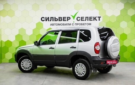 Chevrolet Niva I рестайлинг, 2019 год, 800 000 рублей, 6 фотография