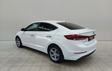 Hyundai Elantra VI рестайлинг, 2018 год, 1 399 000 рублей, 7 фотография