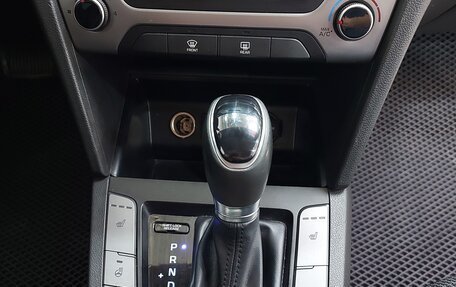 Hyundai Elantra VI рестайлинг, 2018 год, 1 399 000 рублей, 16 фотография