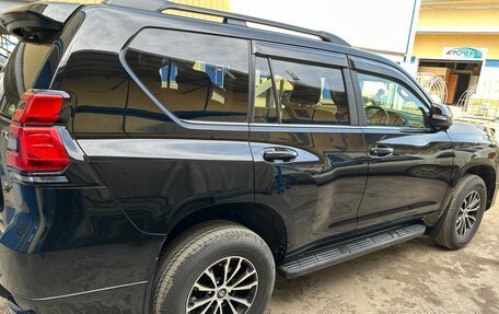 Toyota Land Cruiser Prado 150 рестайлинг 2, 2019 год, 4 580 000 рублей, 2 фотография