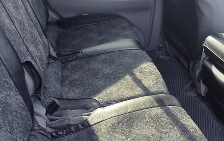 Toyota Land Cruiser 100 рестайлинг 2, 2006 год, 2 250 000 рублей, 2 фотография