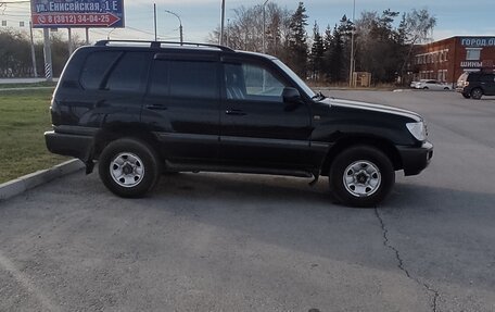 Toyota Land Cruiser 100 рестайлинг 2, 2006 год, 2 250 000 рублей, 4 фотография