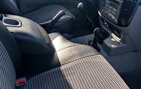 Toyota Land Cruiser 100 рестайлинг 2, 2006 год, 2 250 000 рублей, 9 фотография