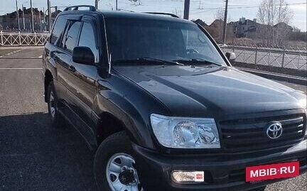 Toyota Land Cruiser 100 рестайлинг 2, 2006 год, 2 250 000 рублей, 13 фотография