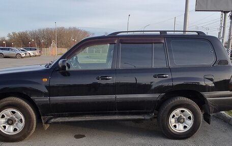 Toyota Land Cruiser 100 рестайлинг 2, 2006 год, 2 250 000 рублей, 15 фотография
