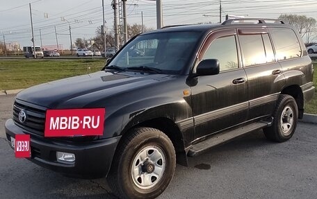 Toyota Land Cruiser 100 рестайлинг 2, 2006 год, 2 250 000 рублей, 11 фотография