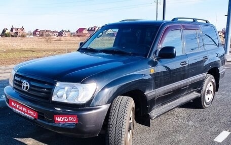 Toyota Land Cruiser 100 рестайлинг 2, 2006 год, 2 250 000 рублей, 6 фотография