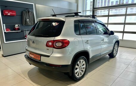 Volkswagen Tiguan I, 2010 год, 999 000 рублей, 3 фотография