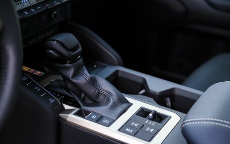 Toyota Land Cruiser Prado, 2024 год, 11 490 000 рублей, 15 фотография