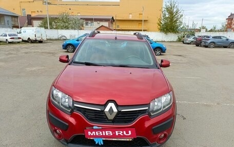 Renault Sandero II рестайлинг, 2015 год, 750 000 рублей, 2 фотография