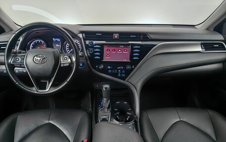 Toyota Camry, 2020 год, 2 525 000 рублей, 6 фотография