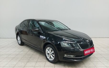 Skoda Octavia, 2018 год, 1 819 000 рублей, 3 фотография