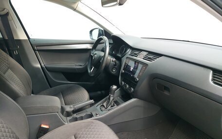 Skoda Octavia, 2018 год, 1 819 000 рублей, 13 фотография