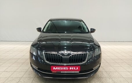 Skoda Octavia, 2018 год, 1 819 000 рублей, 2 фотография