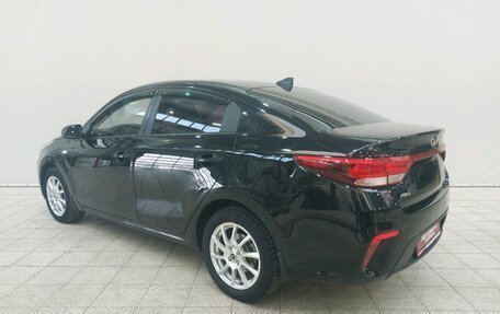 KIA Rio IV, 2018 год, 999 000 рублей, 7 фотография