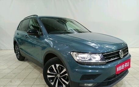 Volkswagen Tiguan II, 2019 год, 2 169 000 рублей, 3 фотография