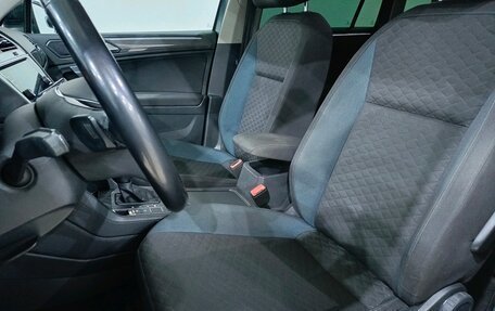 Volkswagen Tiguan II, 2019 год, 2 169 000 рублей, 14 фотография