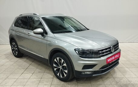 Volkswagen Tiguan II, 2018 год, 2 109 000 рублей, 3 фотография