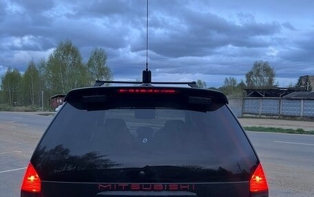 Mitsubishi Chariot III, 2001 год, 1 600 000 рублей, 31 фотография
