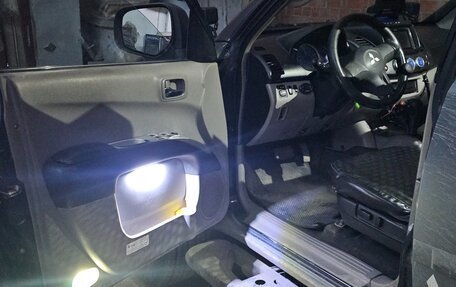 Mitsubishi L200 IV рестайлинг, 2007 год, 2 000 000 рублей, 36 фотография